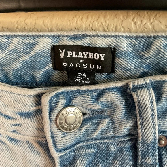 Playboy X Pacsun Womens Embroidered Light‎ Wash High Rise Boyfriend Denim Jeans - Picture 6 of 7